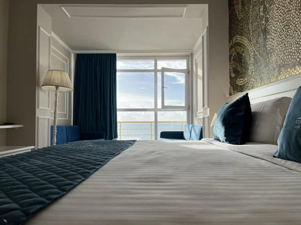 Adria Palace (ex. Rinia 2) — ADRIATIK