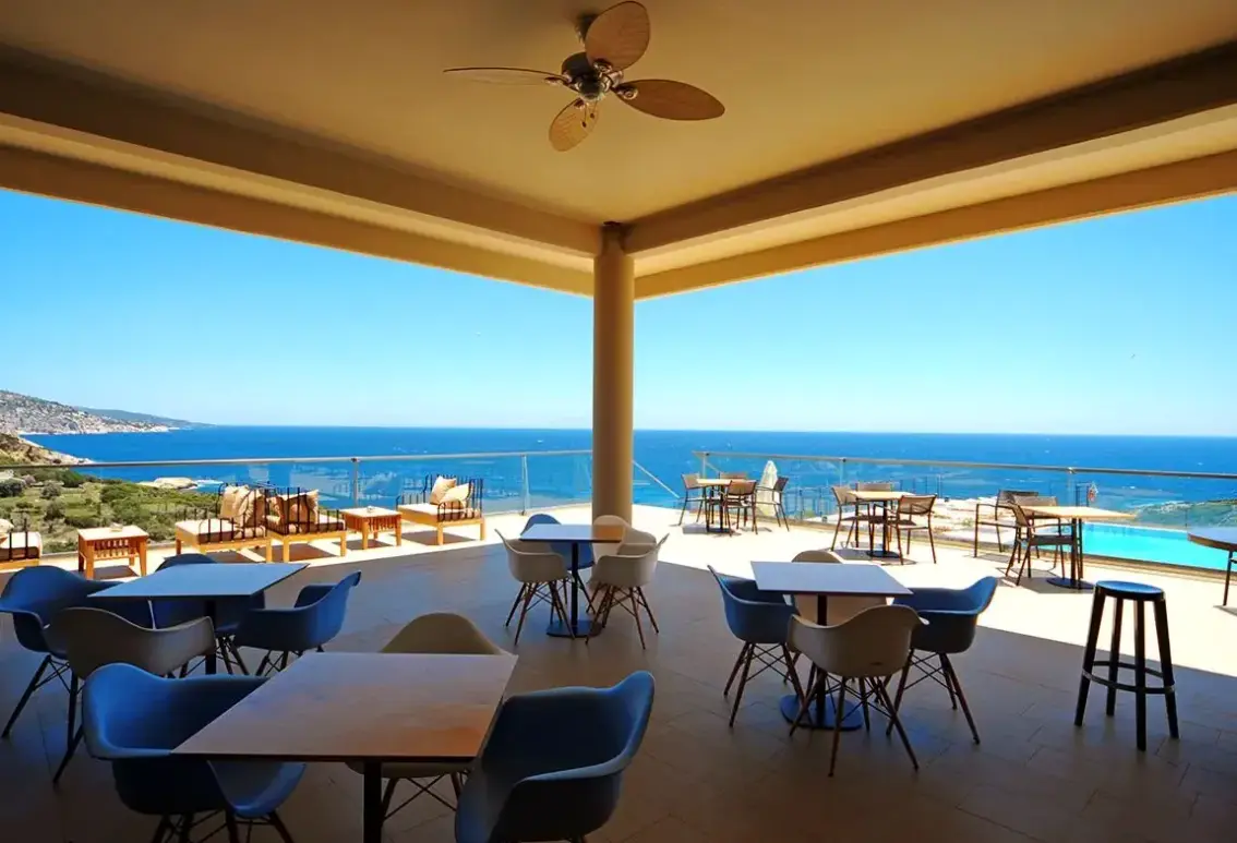 Restauracja i jedzenie w hotelu Aeolis Thassos Palace