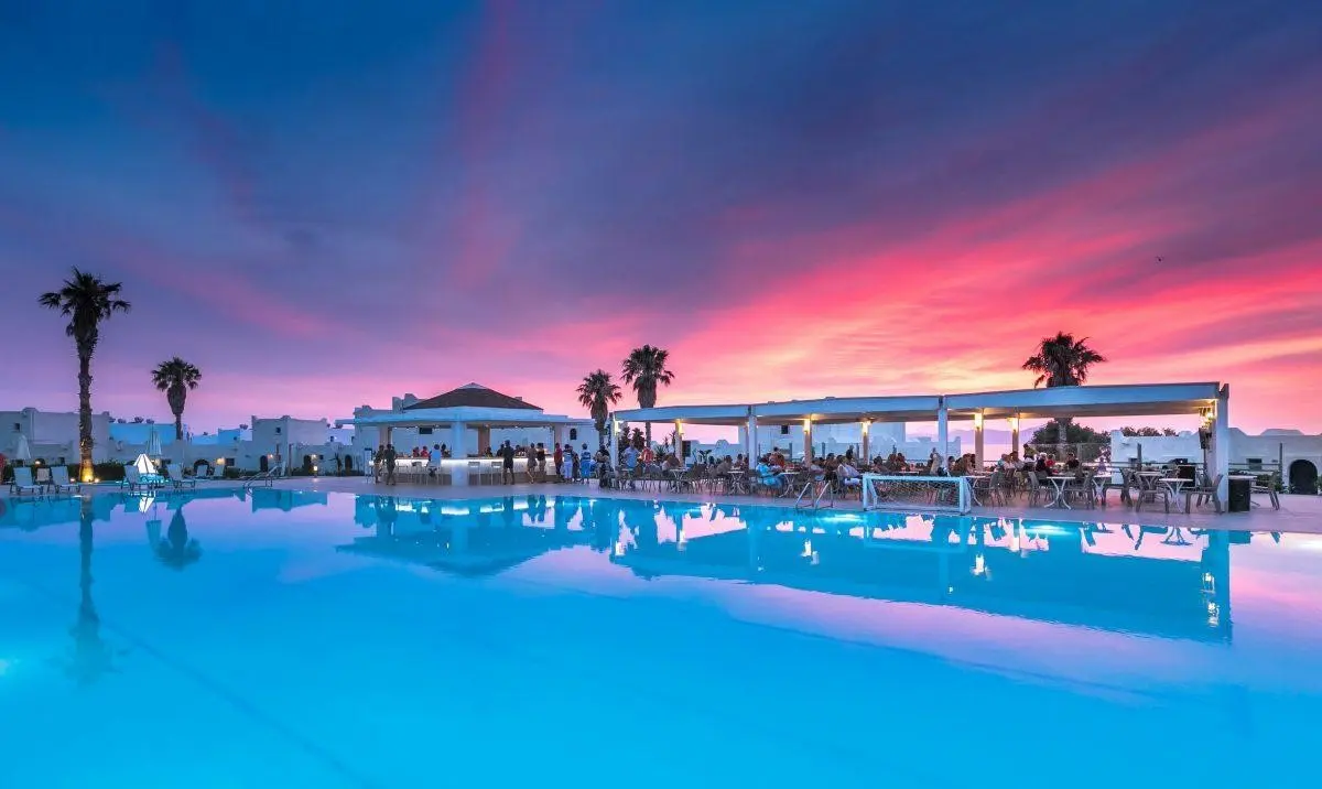 Aeolos Beach Resort — AEOLOS BEACH