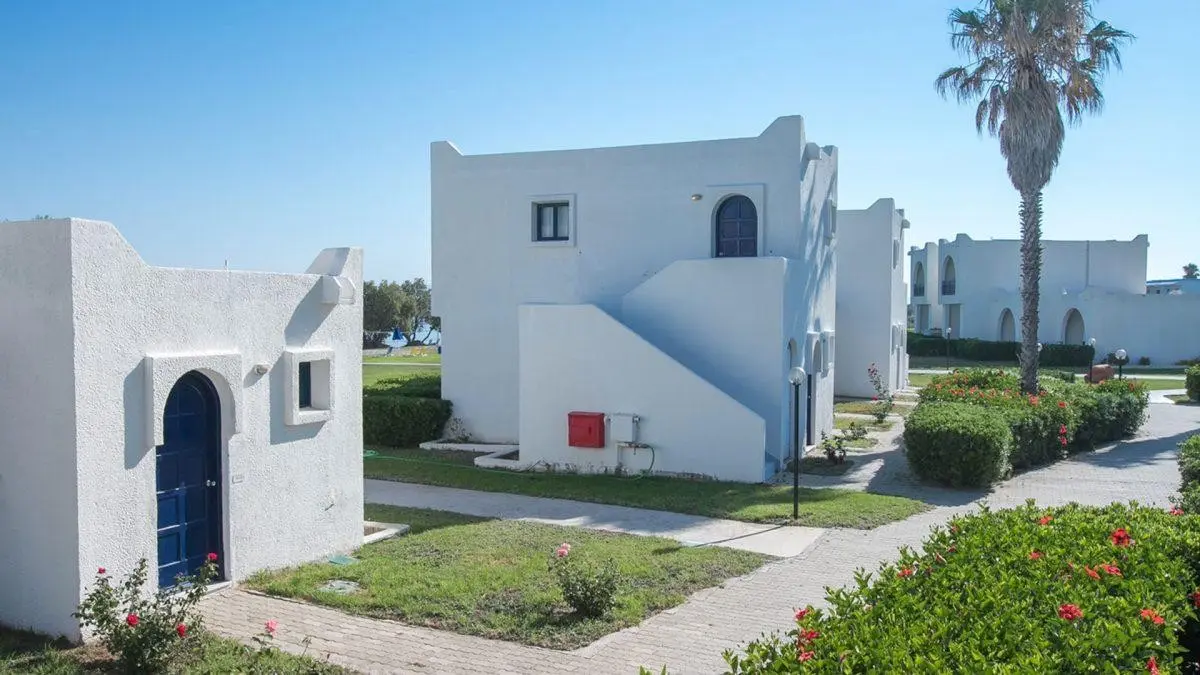 Aeolos Beach Resort — AEOLOS BEACH