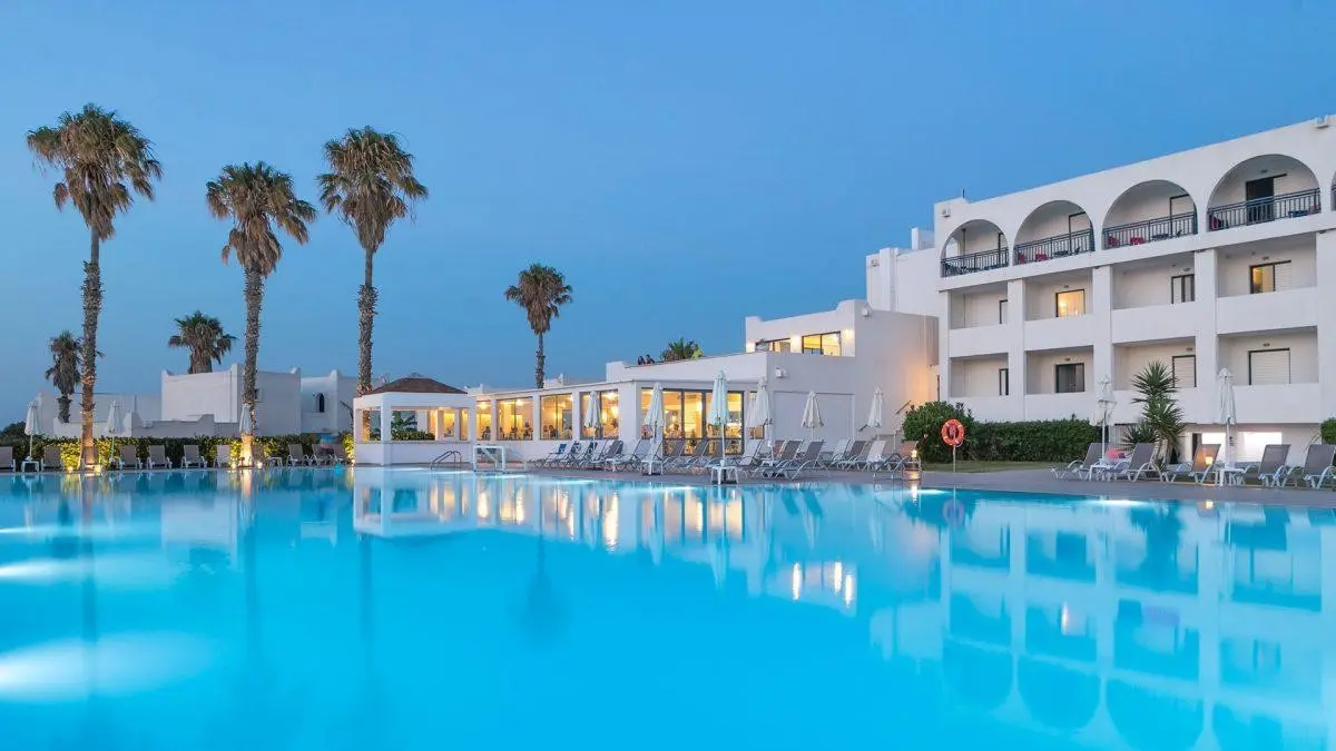Aeolos Beach Resort — AEOLOS BEACH