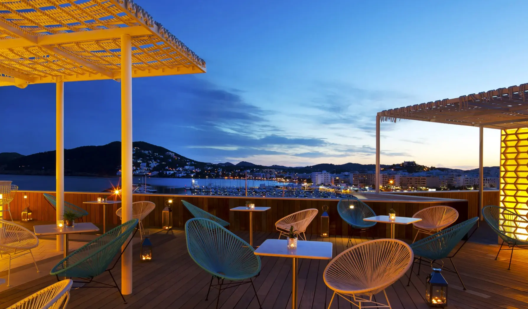Widok z hotelu Aguas de Ibiza Grand Luxe