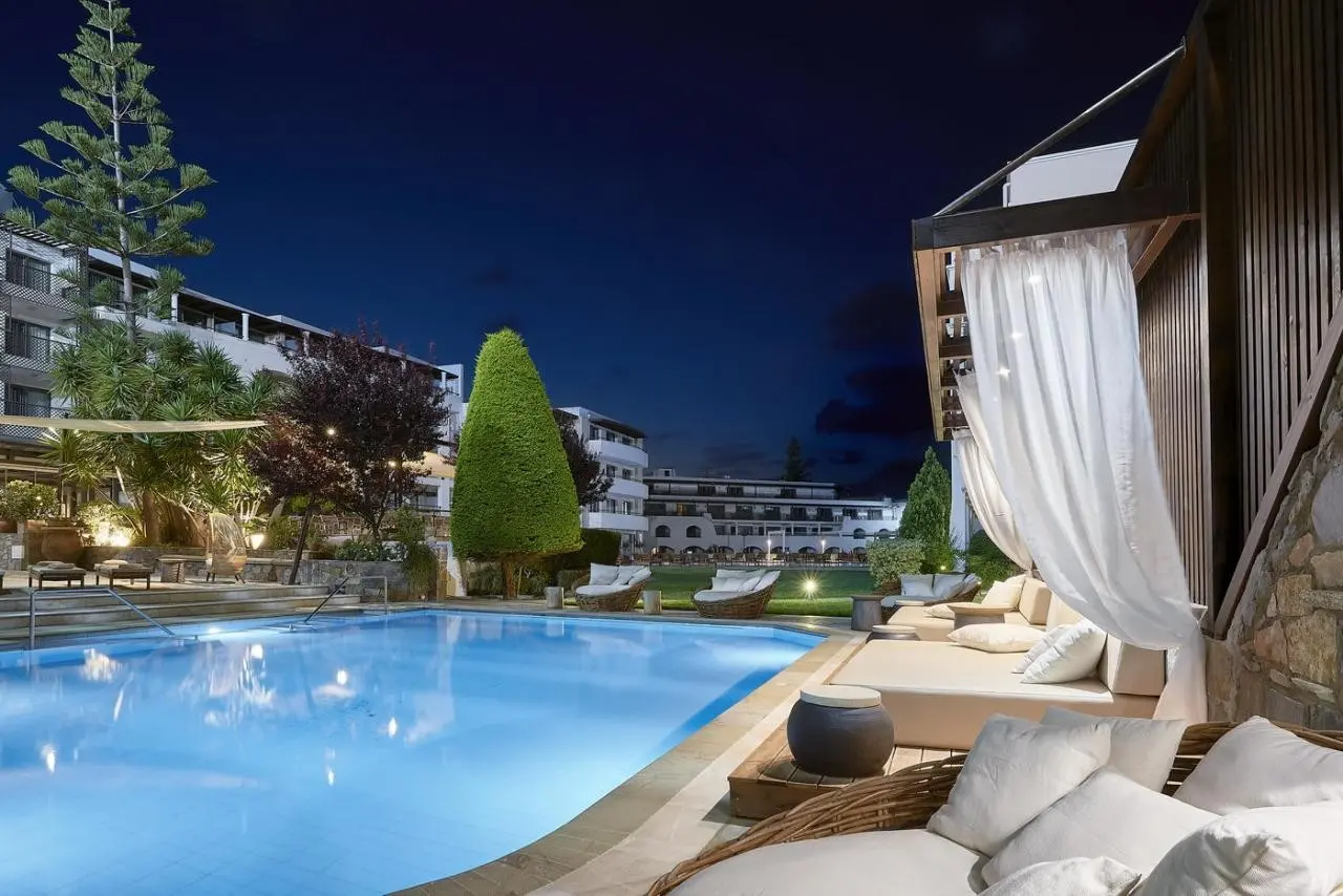 Albatros — ALBATROS HOTEL