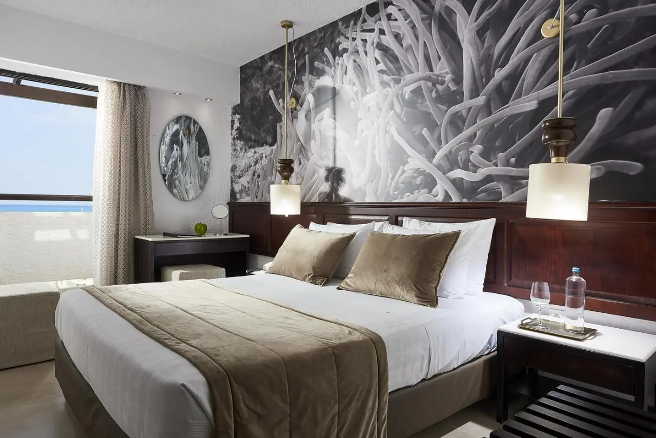 Albatros — ALBATROS HOTEL