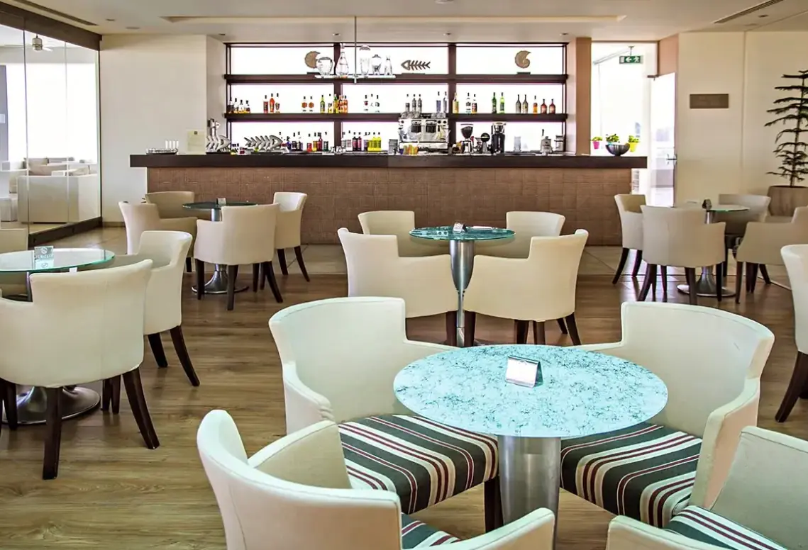 Restauracja i jedzenie w hotelu Alea & Suites