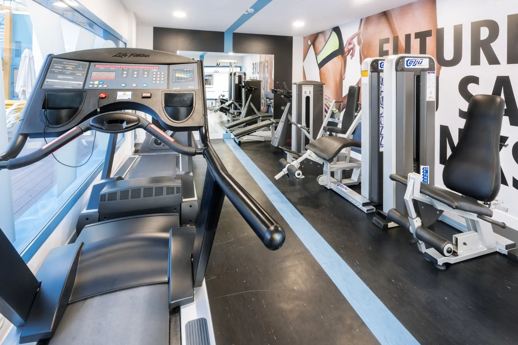 Alhambra — ALHAMBRA HOTEL