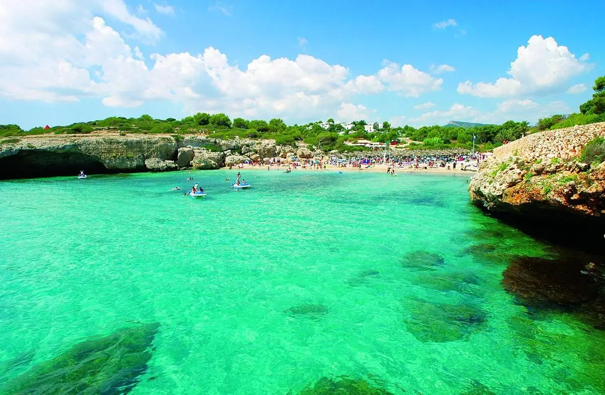 Aparthotel Club Cala Romani — CLUB CALA ROMANI