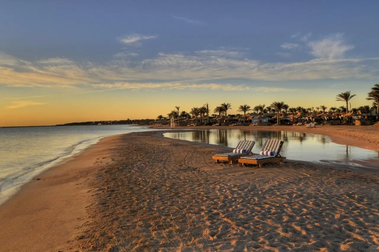 Aurora Oriental Resort — AURORA ORIENTAL RESORT