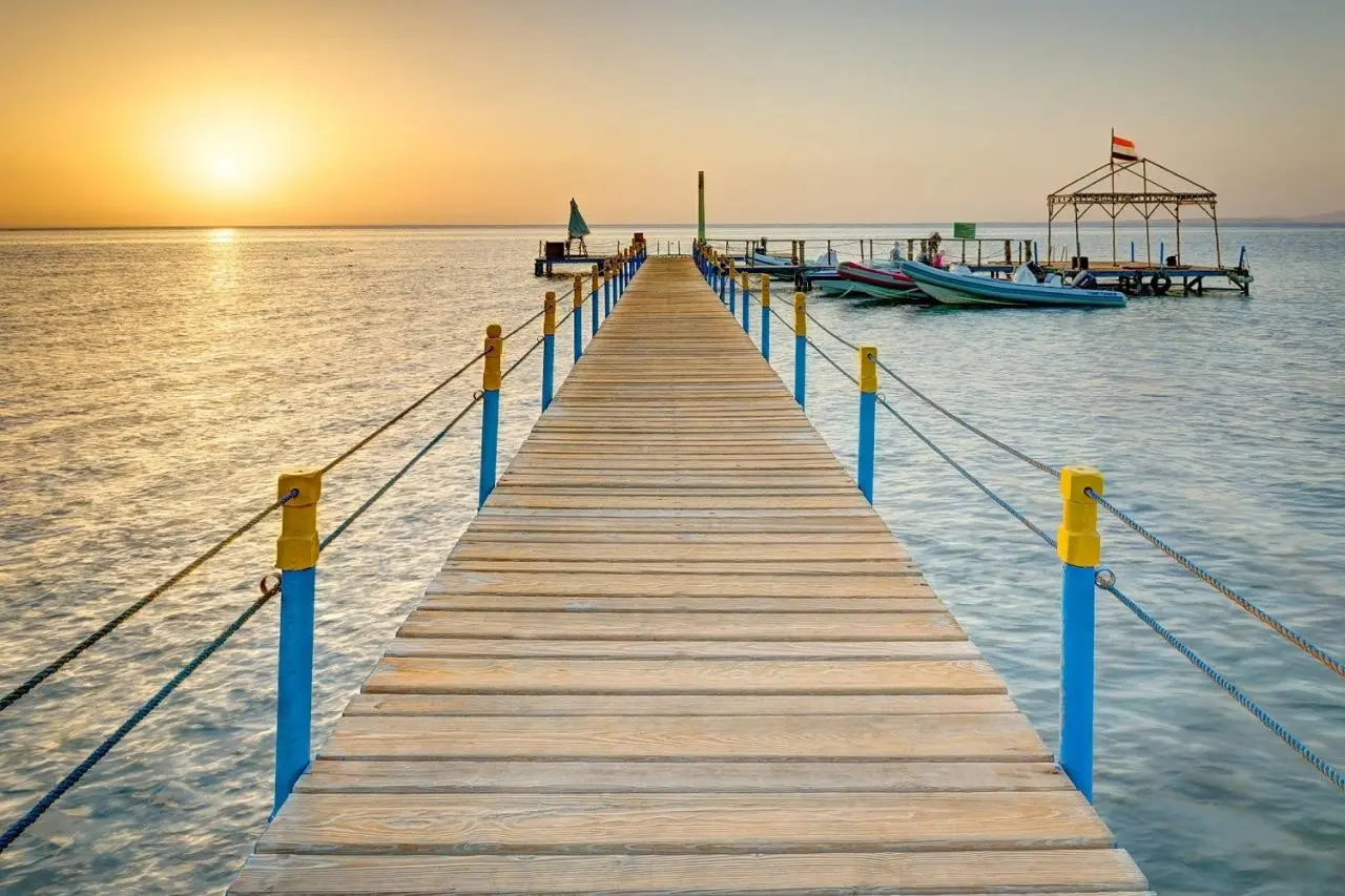 Aurora Oriental Resort — AURORA ORIENTAL RESORT