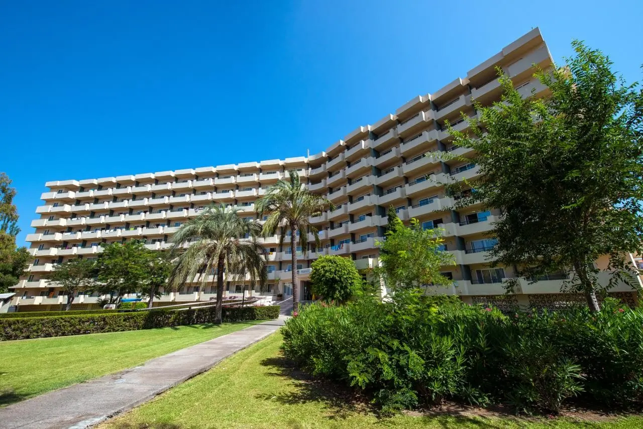 BelleVue Club — BELLEVUE CLUB