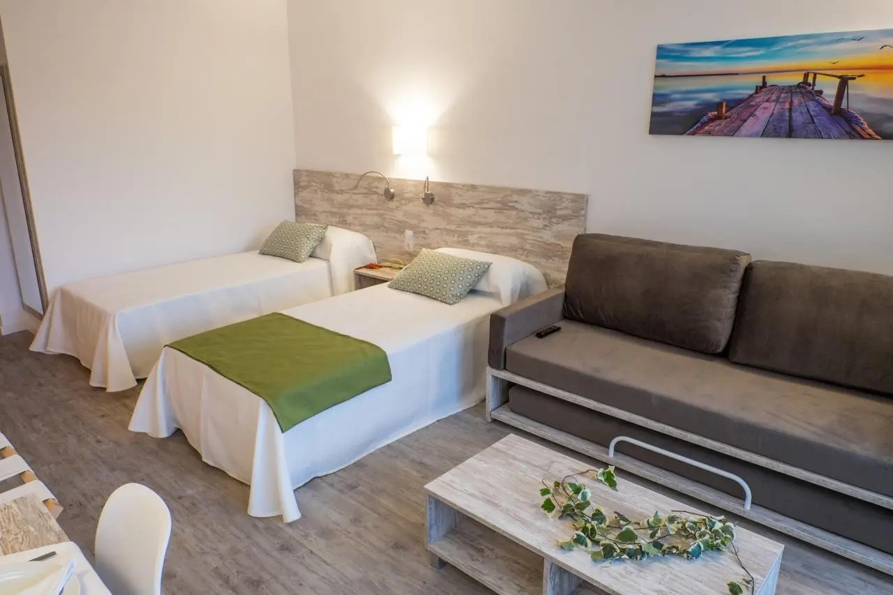 BelleVue Club — BELLEVUE CLUB