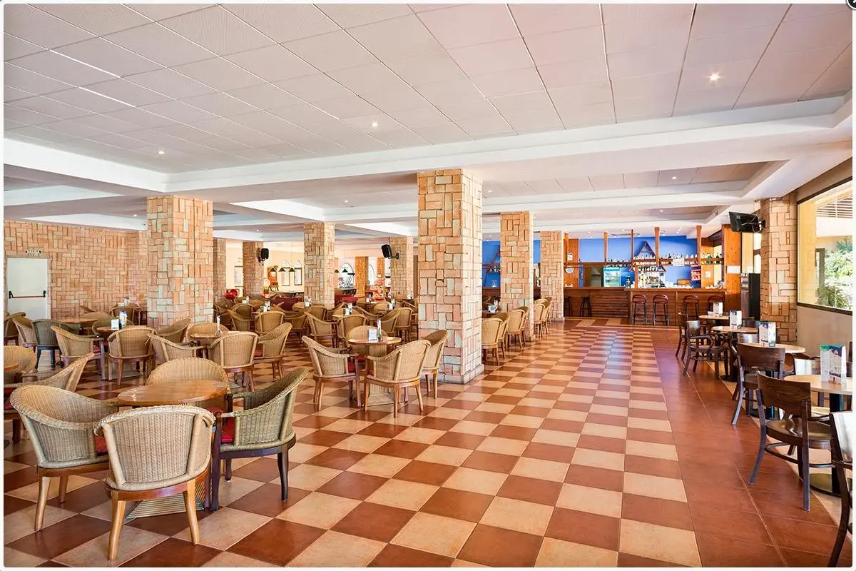 Best Alcázar — BEST ALCAZAR HOTEL