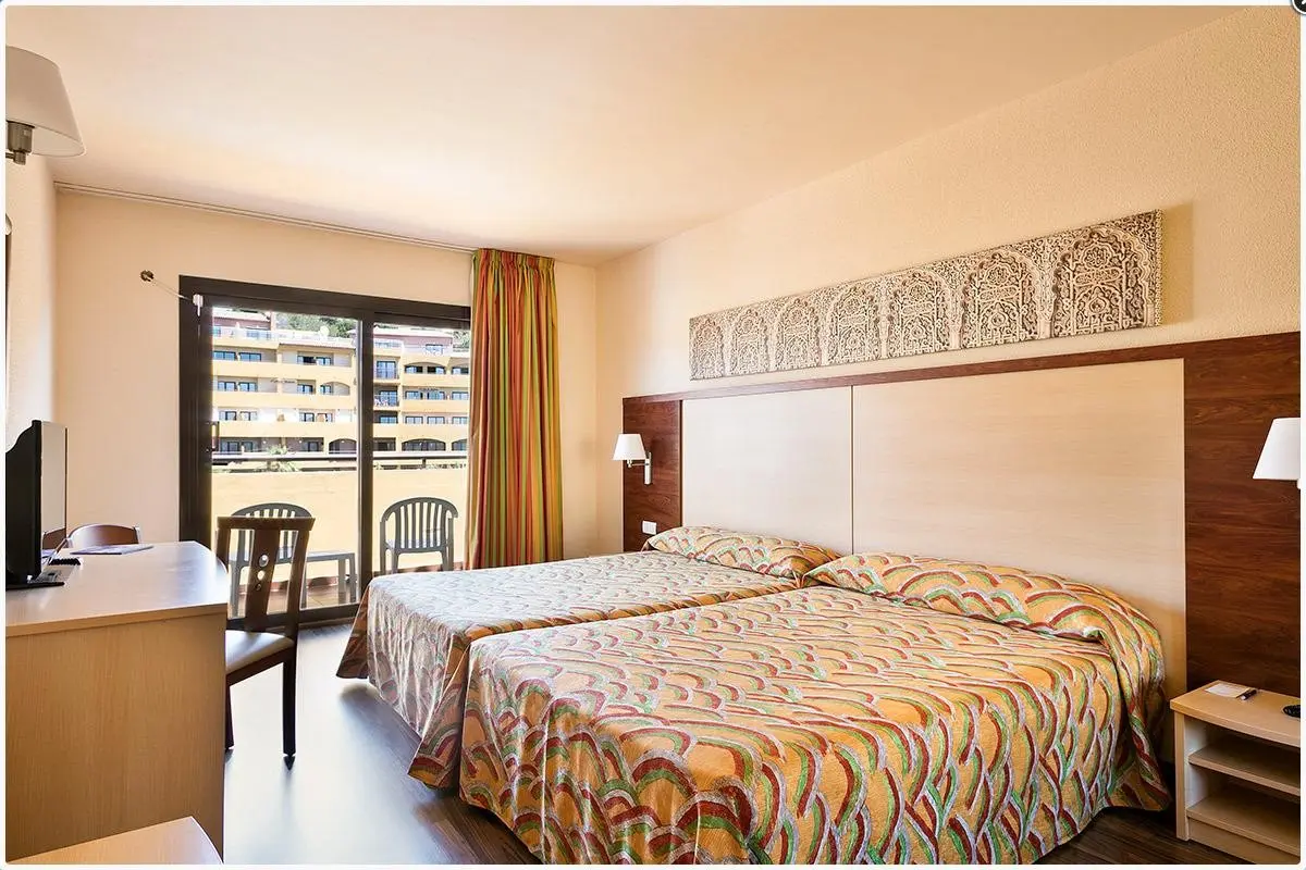 Best Alcázar — BEST ALCAZAR HOTEL