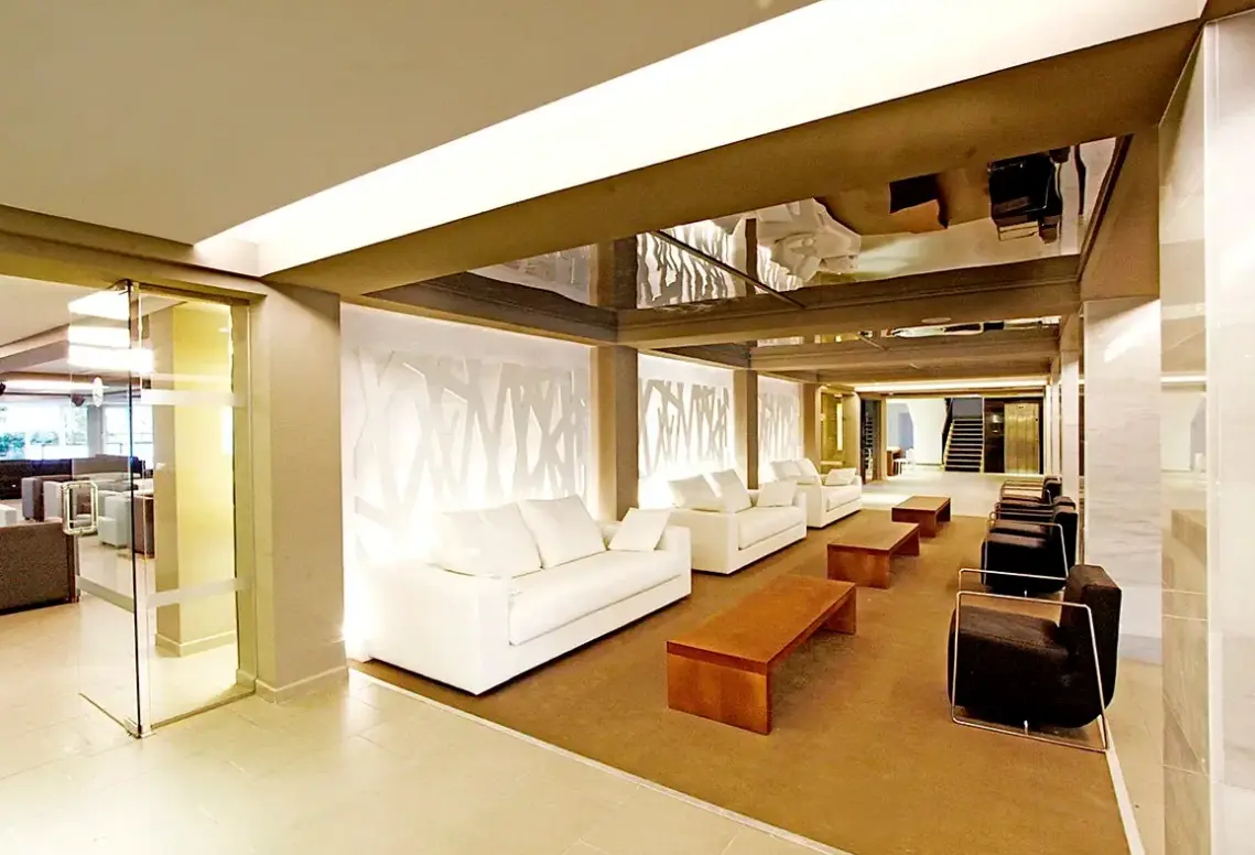 Lobby hotelu BG Java
