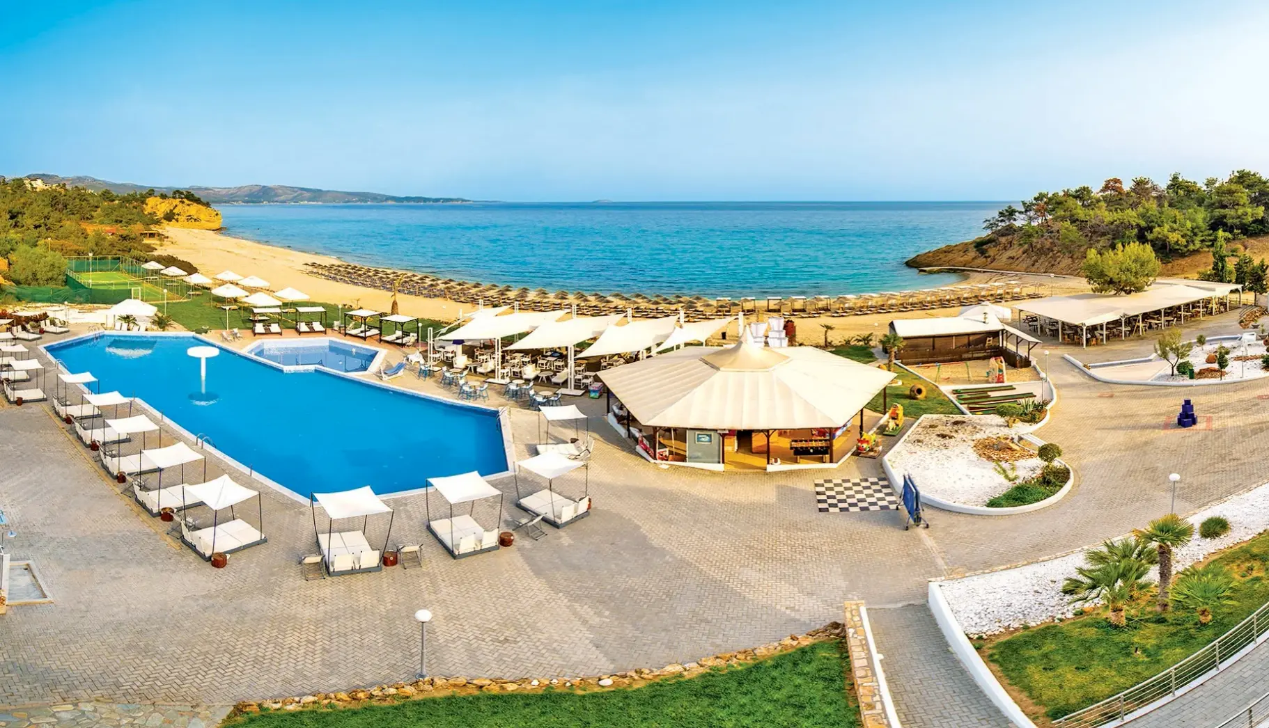 Plaża przy hotelu Blue Dream Palace