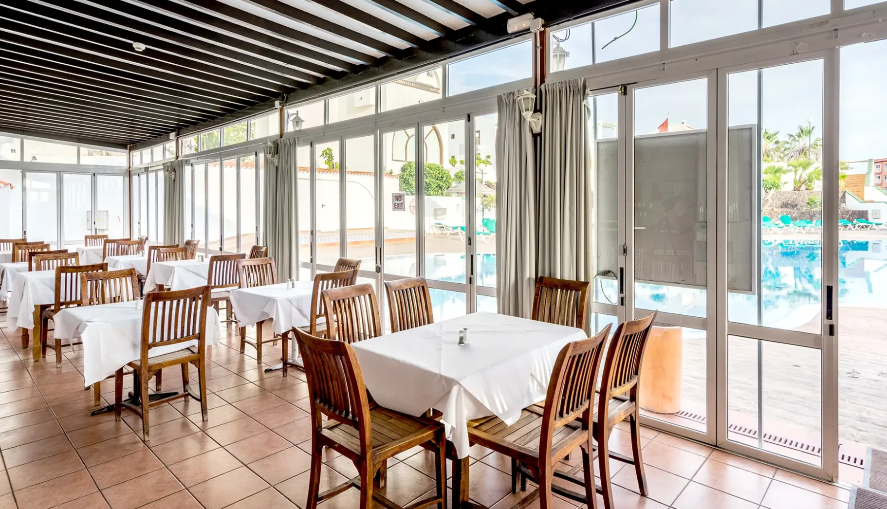 Restauracja i jedzenie w hotelu Blue Sea Callao Garden