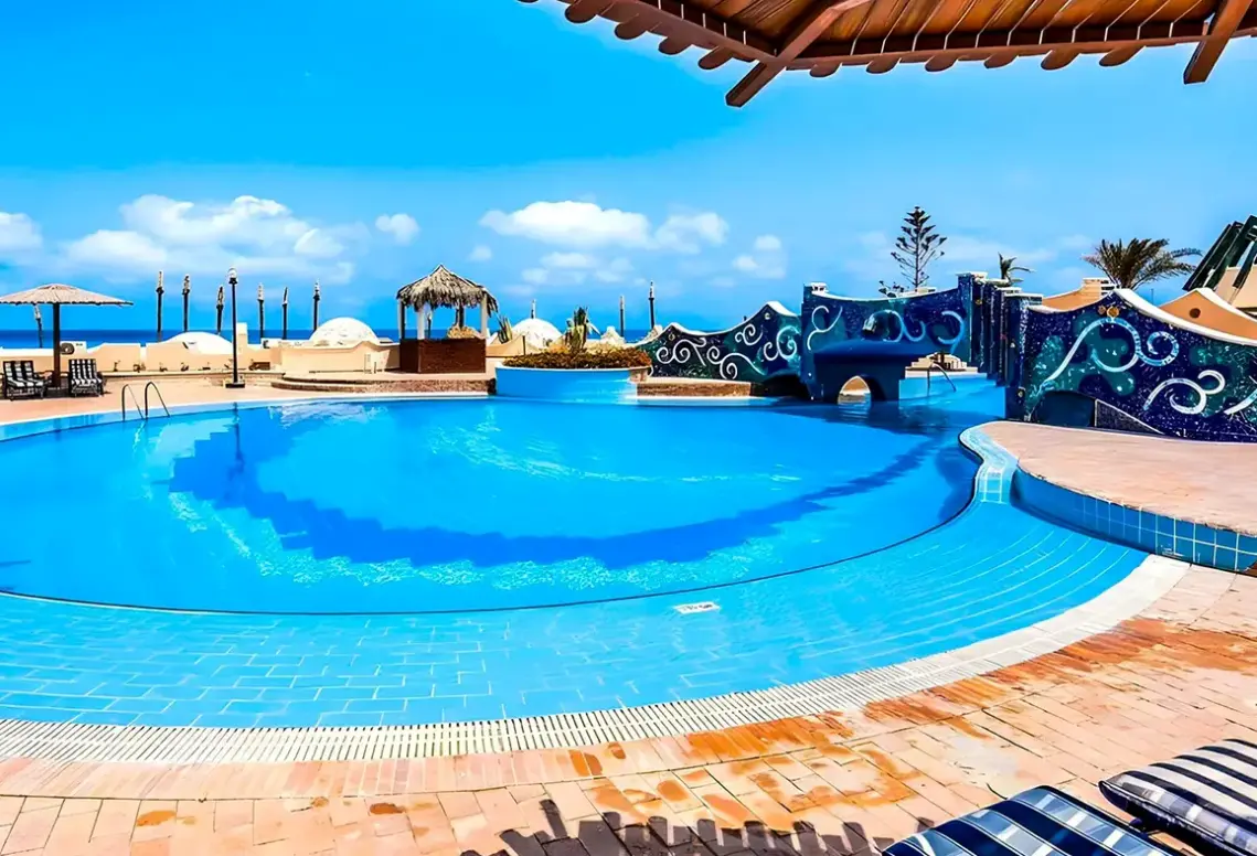 Basen w hotelu Borg El Arab Beach Resort
