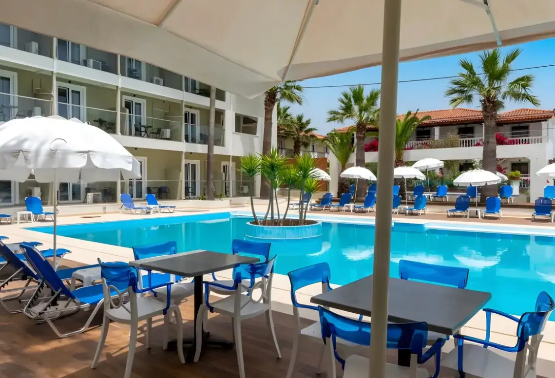 Basen w hotelu Cameo Beach Resort