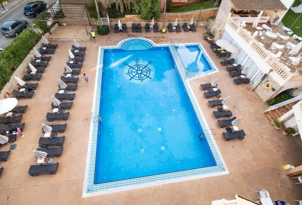 Basen w hotelu Canyamel Classic