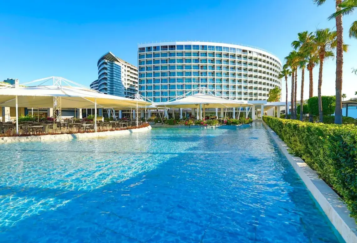 Basen w hotelu Crystal Centro