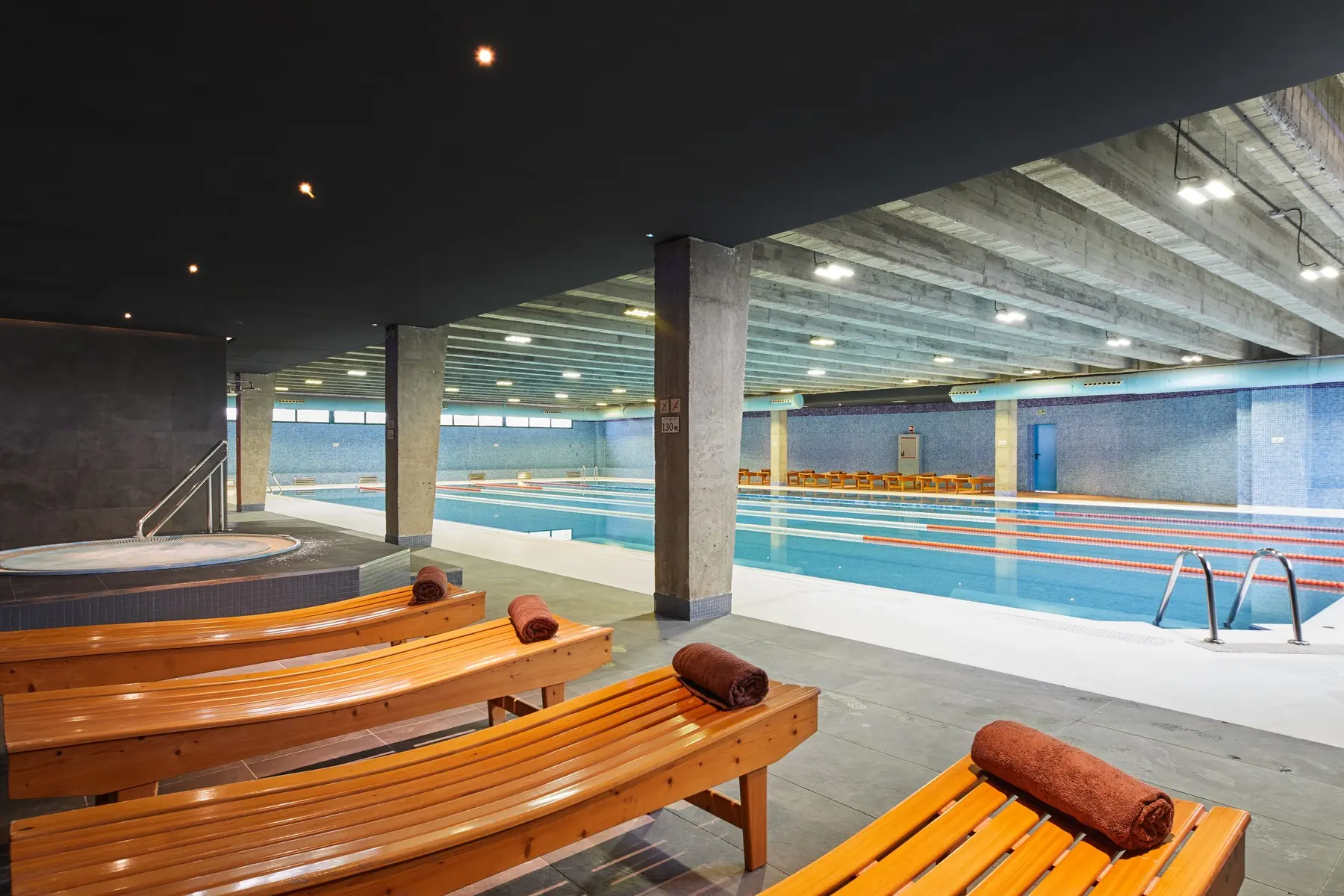Basen w hotelu Dreams Lanzarote Playa Dorada Resort & Spa
