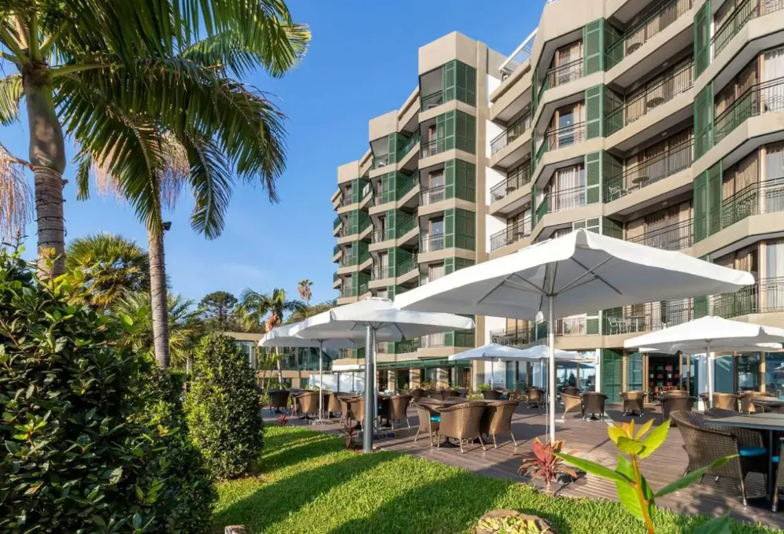 Basen w hotelu Enotel Magnólia