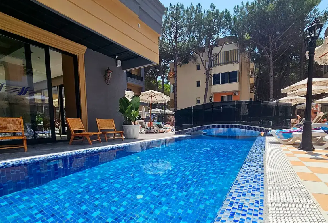Basen w hotelu Fafa Sun