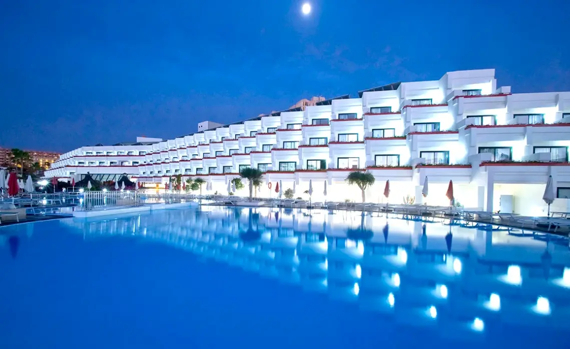 Basen w hotelu Gala Tenerife