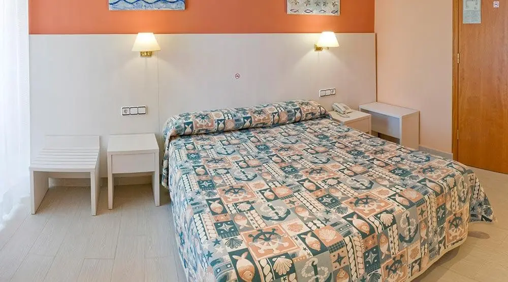 GHT Balmes, Aparthotel & Splash — GHT BALMES APARTHOTEL & SPLASH