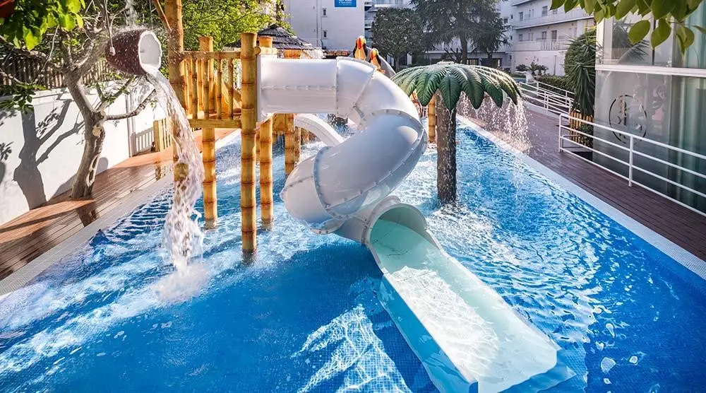 GHT Balmes, Aparthotel & Splash — GHT BALMES APARTHOTEL & SPLASH