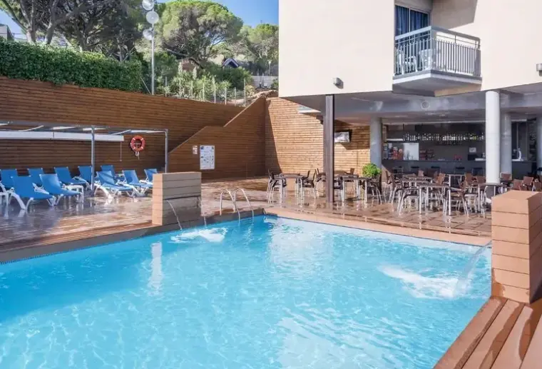 Basen w hotelu Ght S'Agaró Mar