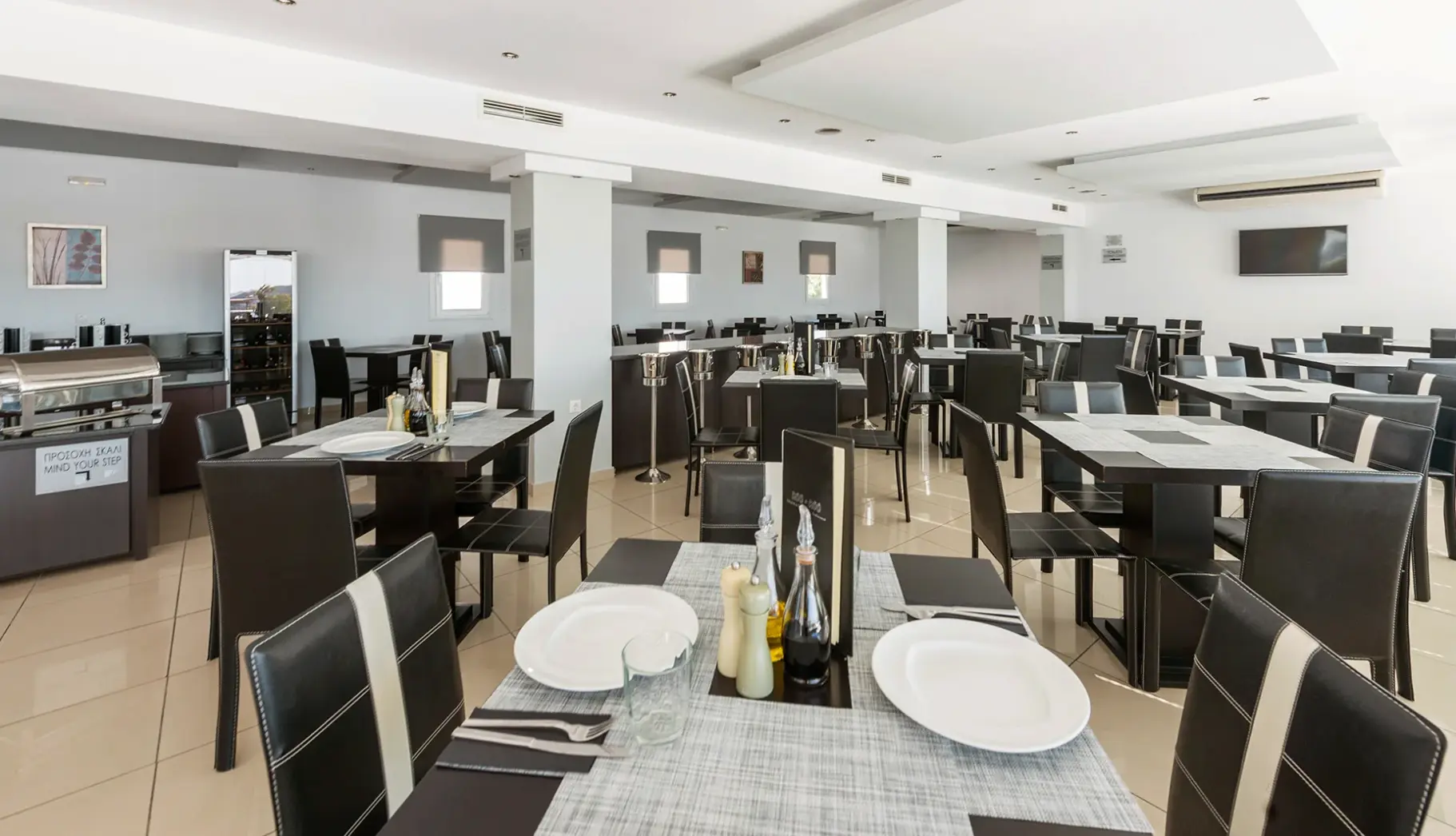 Restauracja i jedzenie w hotelu Giannoulaki Delian Collection