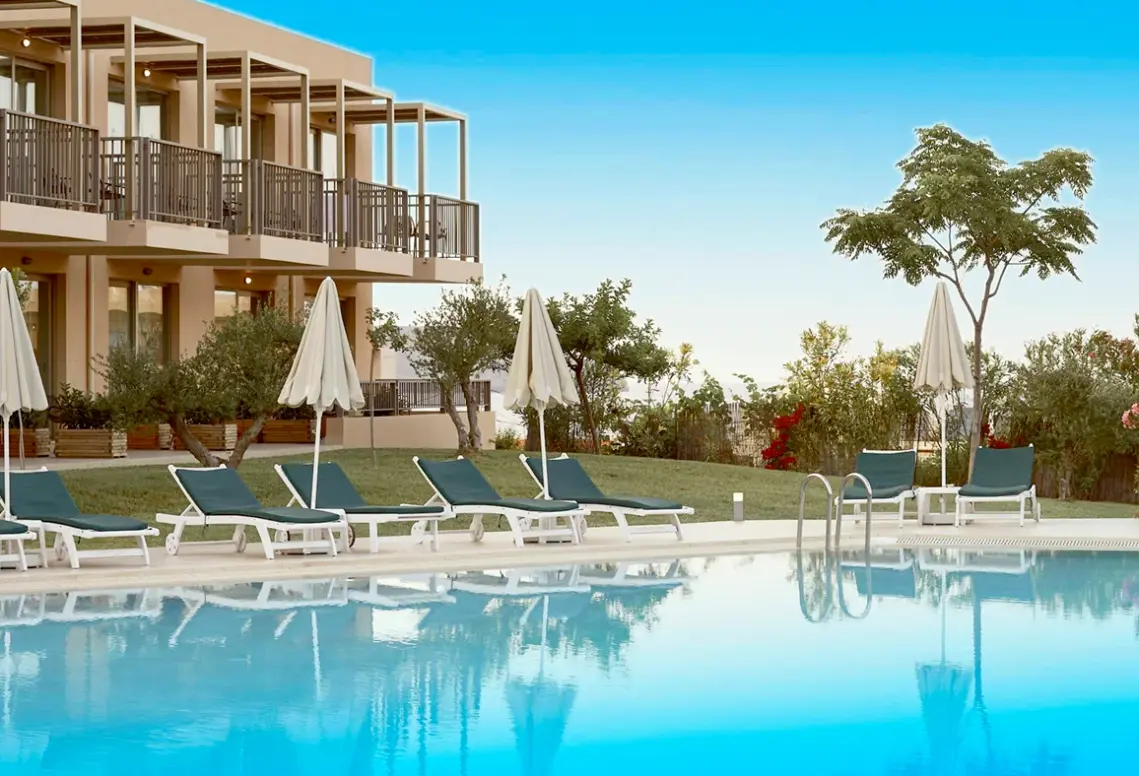 Basen w hotelu Giannoulis Santa Marina Beach Pearl