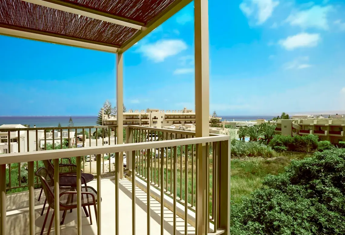 Widok z hotelu Giannoulis Santa Marina Beach Pearl