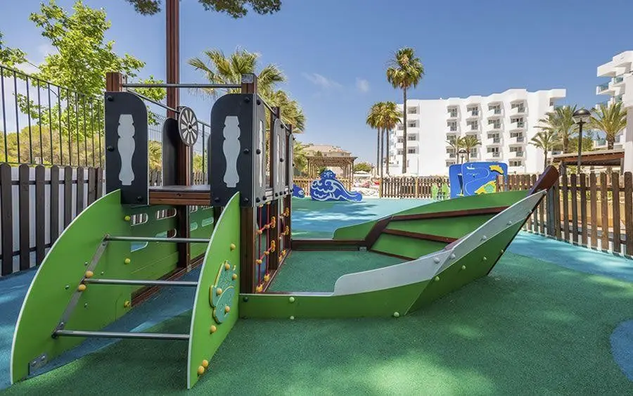 Globales Maioris — GLOBALES MAIORIS