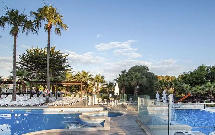 Globales Maioris — GLOBALES MAIORIS