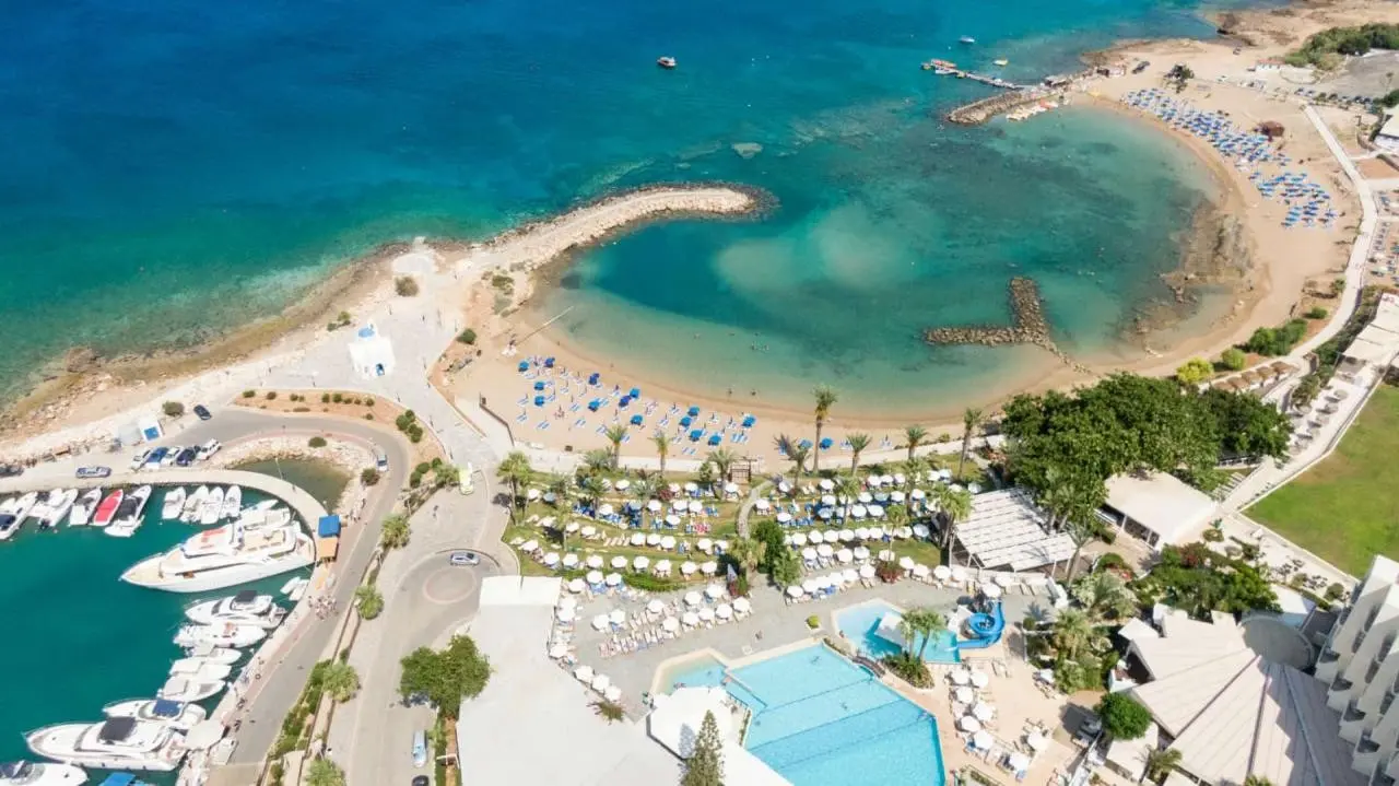 Golden Coast Beach Hotel — GOLDEN COAST