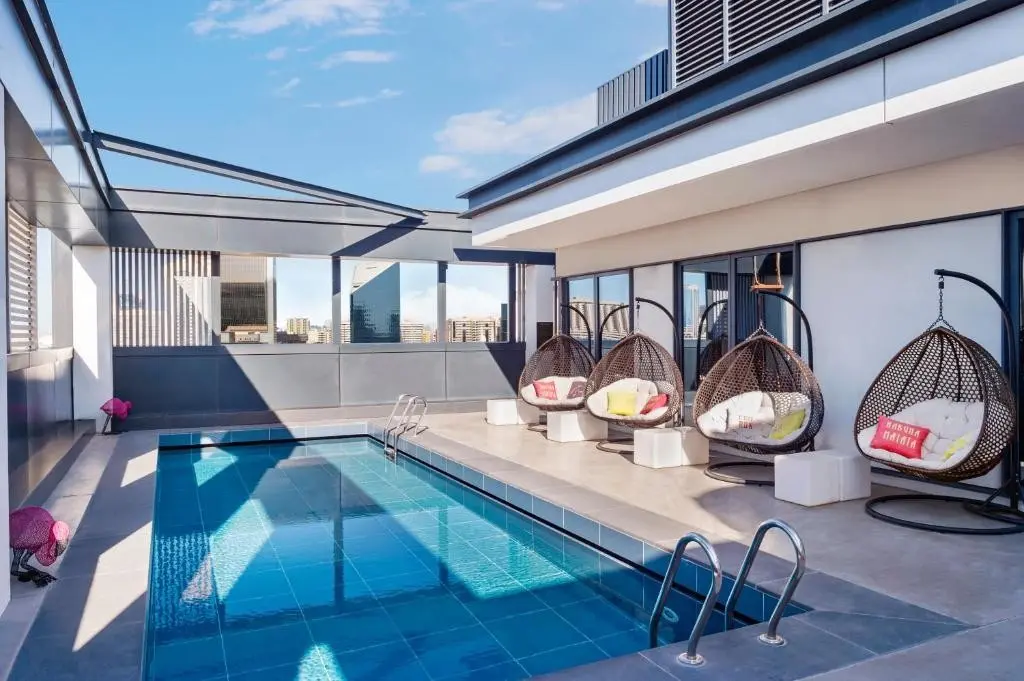 Hampton by Hilton Marjan Island — HAMPTON BY HILTON DUBAI AL SEEF