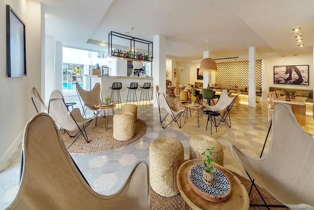 HM Alma Beach — HM ALMA BEACH