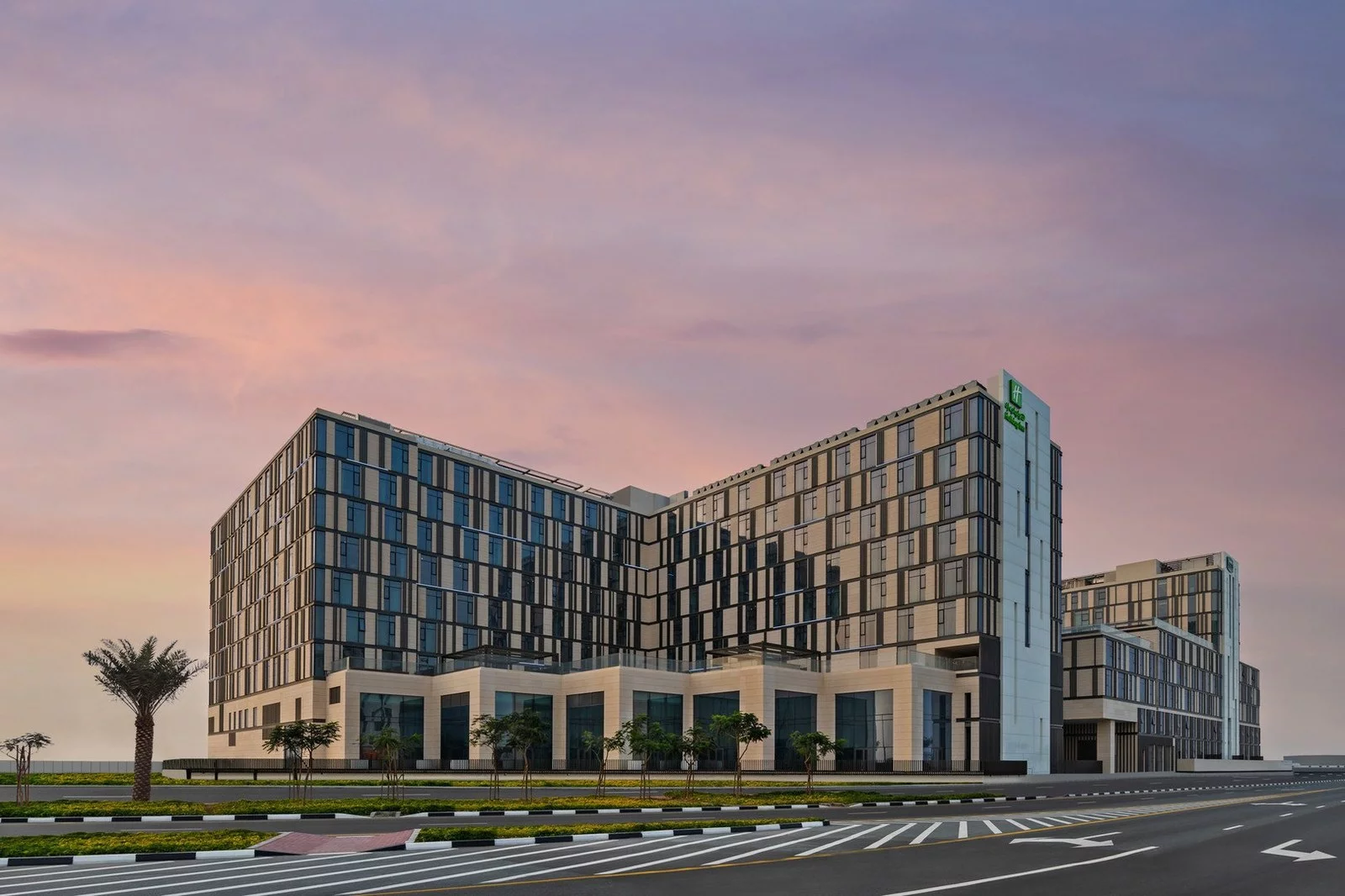 Hotel Hotel Holiday Inn Dubai Al-Maktoum Airport w Zjednoczone Emiraty Arabskie - oferta last minute