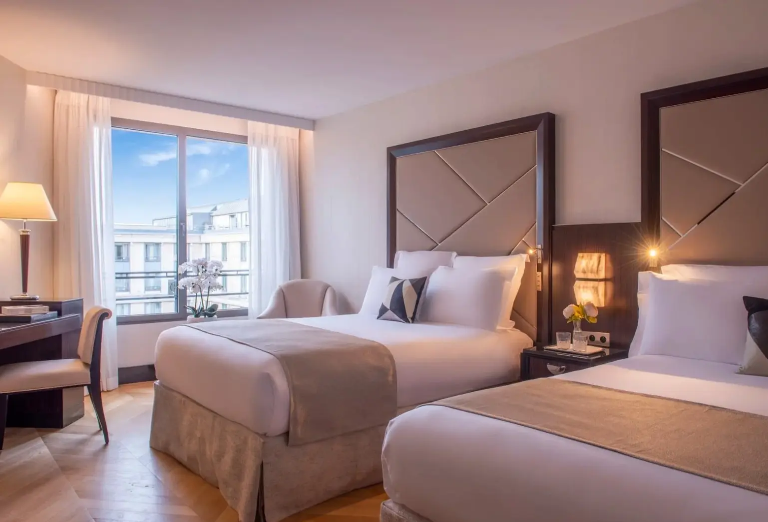 Pokój w hotelu Hôtel du Collectionneur