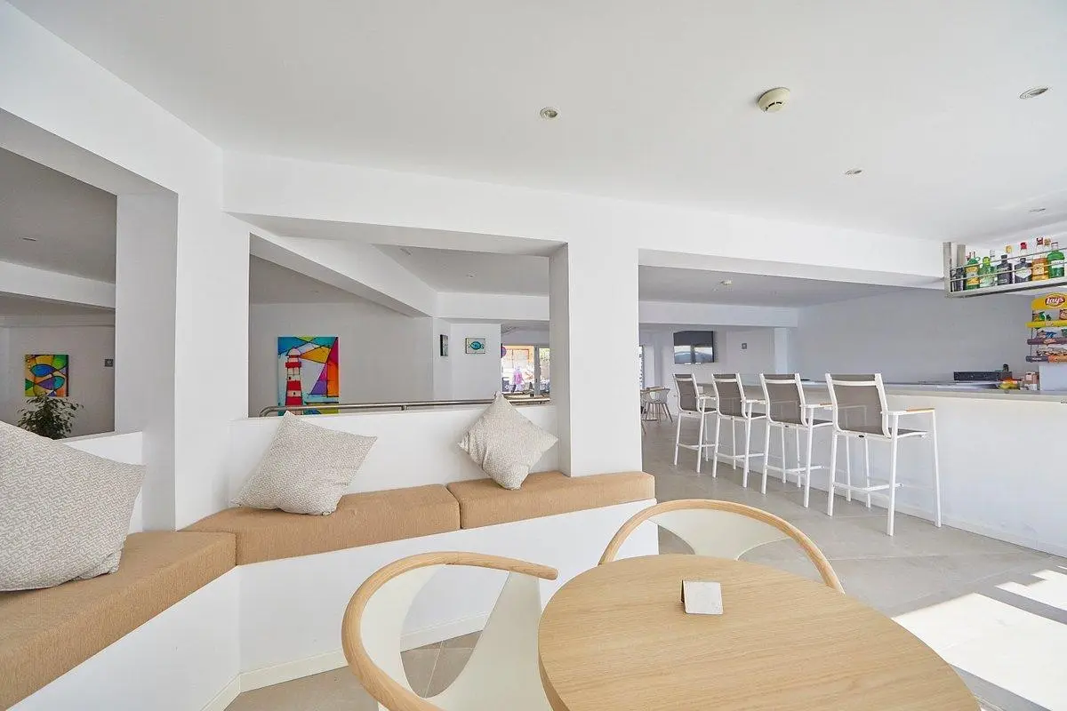 Ilusion Moreyo — ILUSION MOREYO