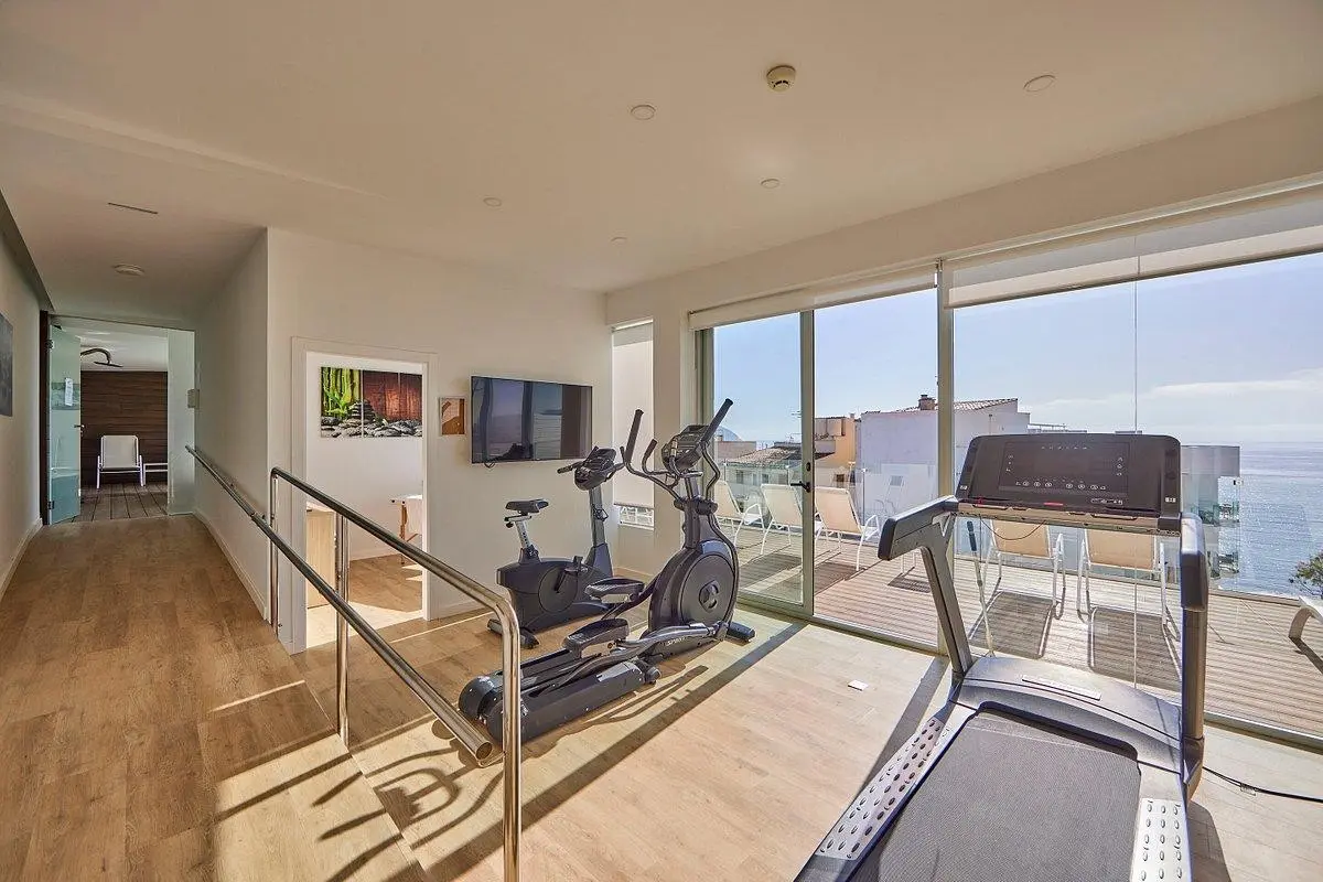 Ilusion Moreyo — ILUSION MOREYO