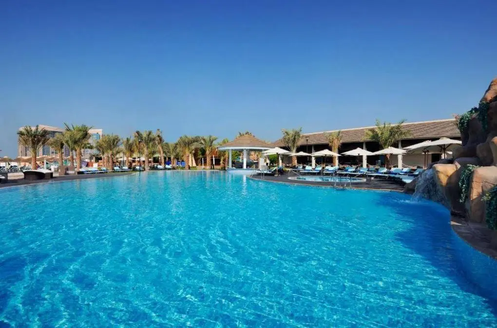 Intercontinental Abu Dhabi — INTERCONTINENTAL ABU DHABI