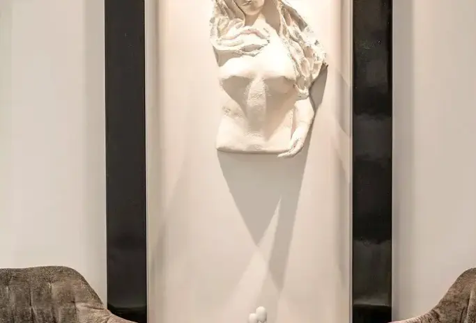 Ionis Art Luxury Suites