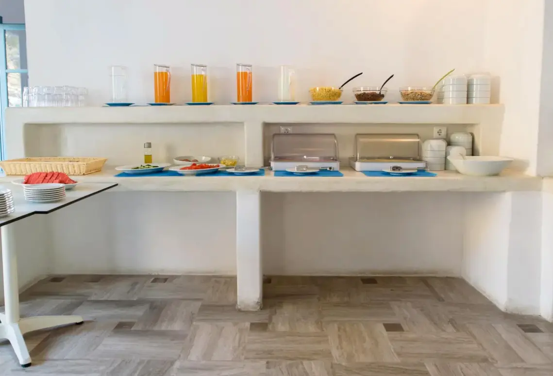 Restauracja i jedzenie w hotelu Iris Boutique