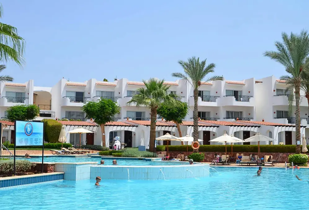 Basen w hotelu Jaz Fanara Resort