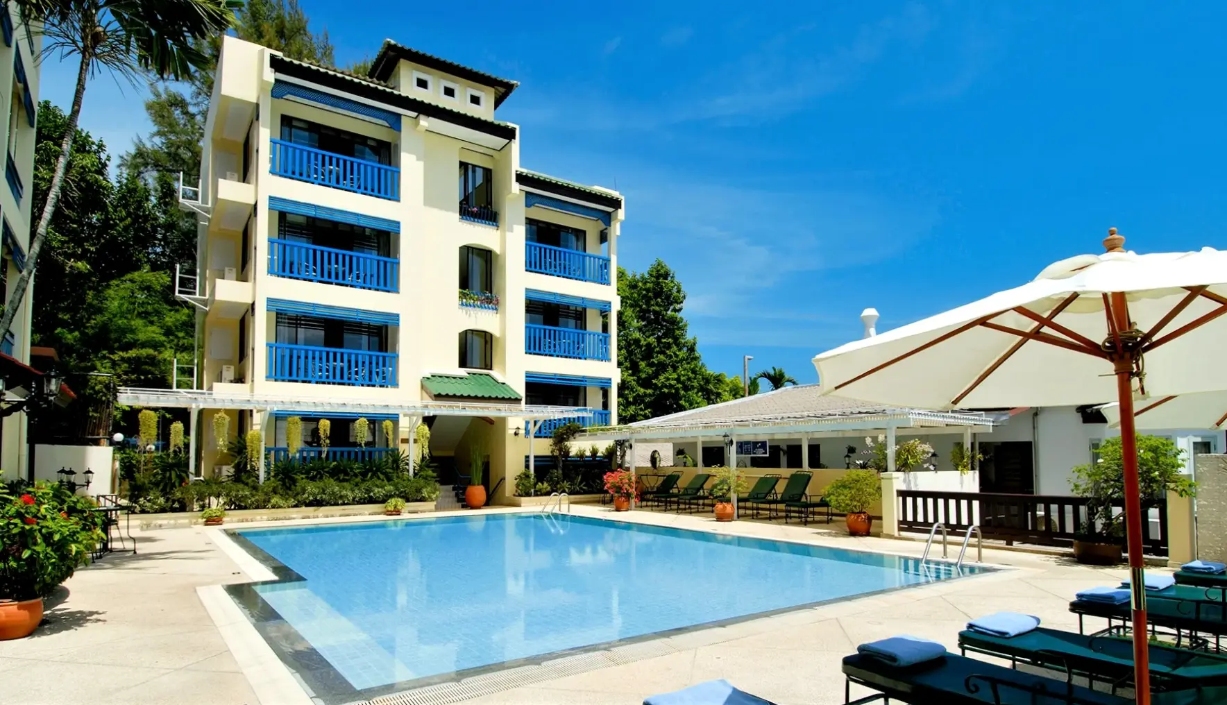 Basen w hotelu Kantary Bay