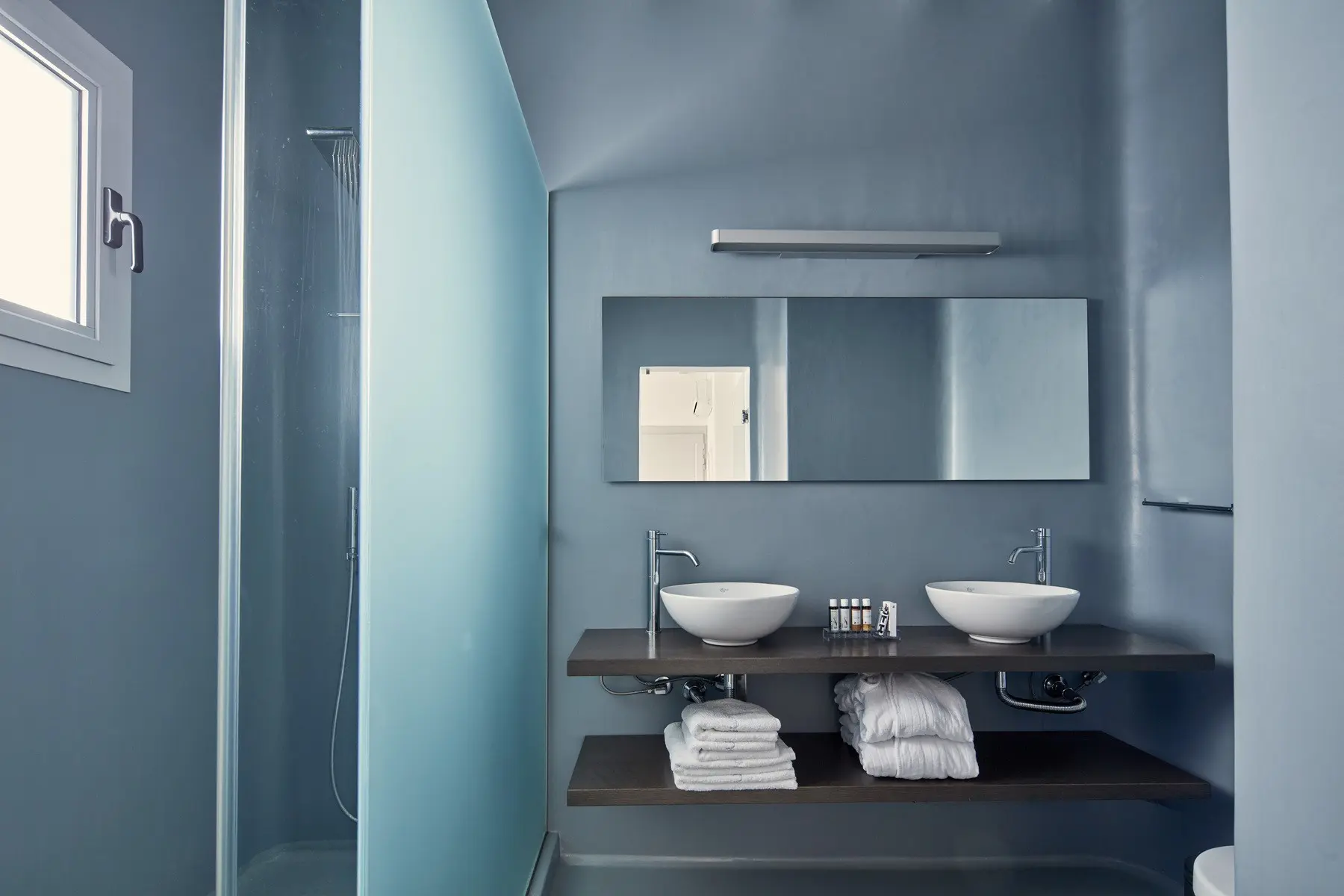 Kouros Palace — KOUROS HOTEL & SUITES