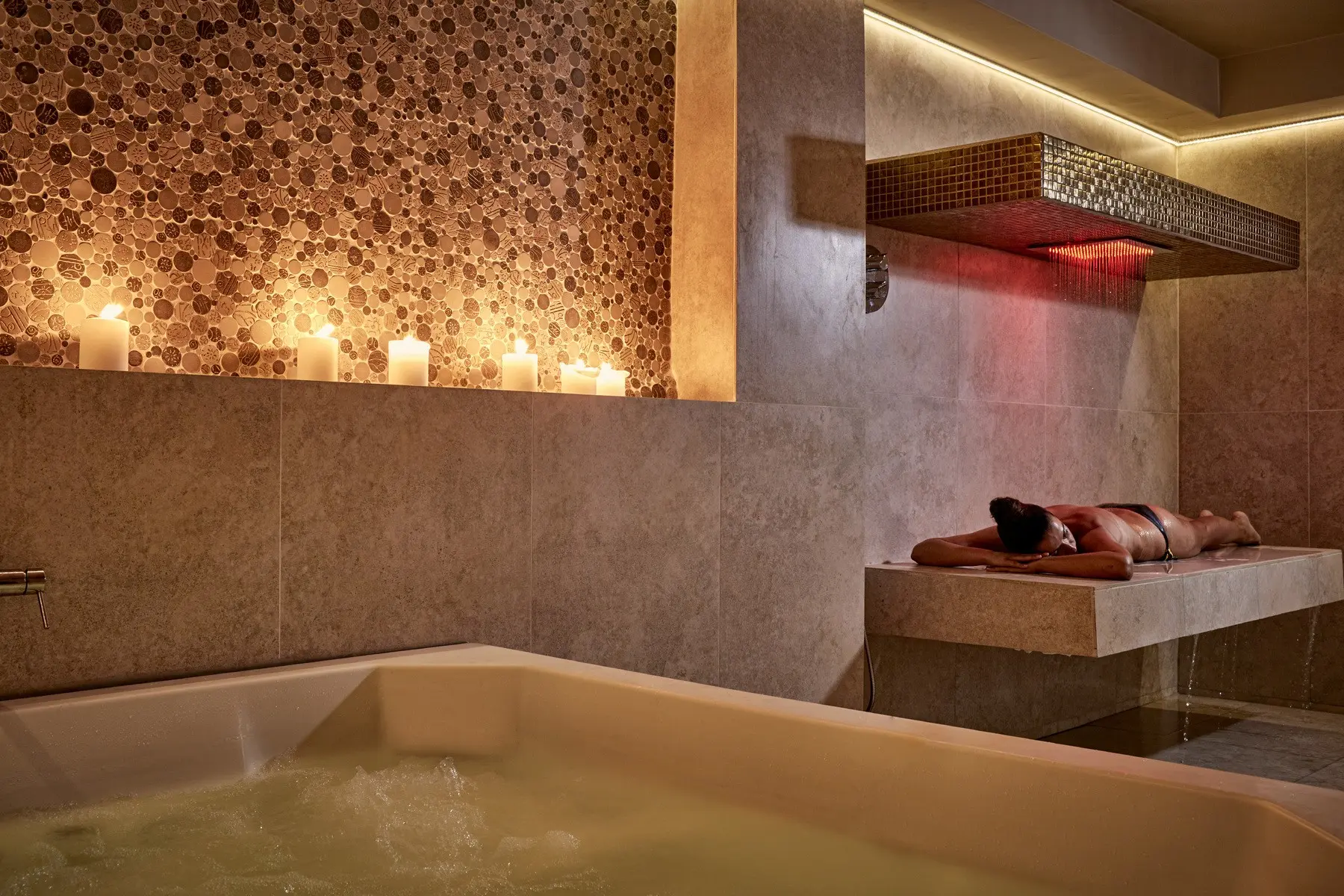 Kouros Palace — KOUROS HOTEL & SUITES